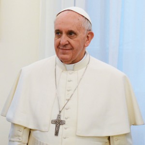 « Pope Francis in March 2013 » par presidencia.gov.ar. Sous licence CC BY-SA 2.0 via Wikimedia Commons - http://commons.wikimedia.org/wiki/File:Pope_Francis_in_March_2013.jpg#/media/File:Pope_Francis_in_March_2013.jpg
